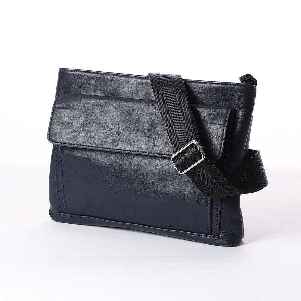 ショルダーバッグ（フランコフェラーロ）