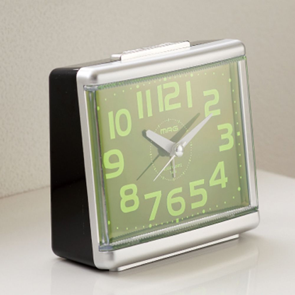 電子音目覚まし時計