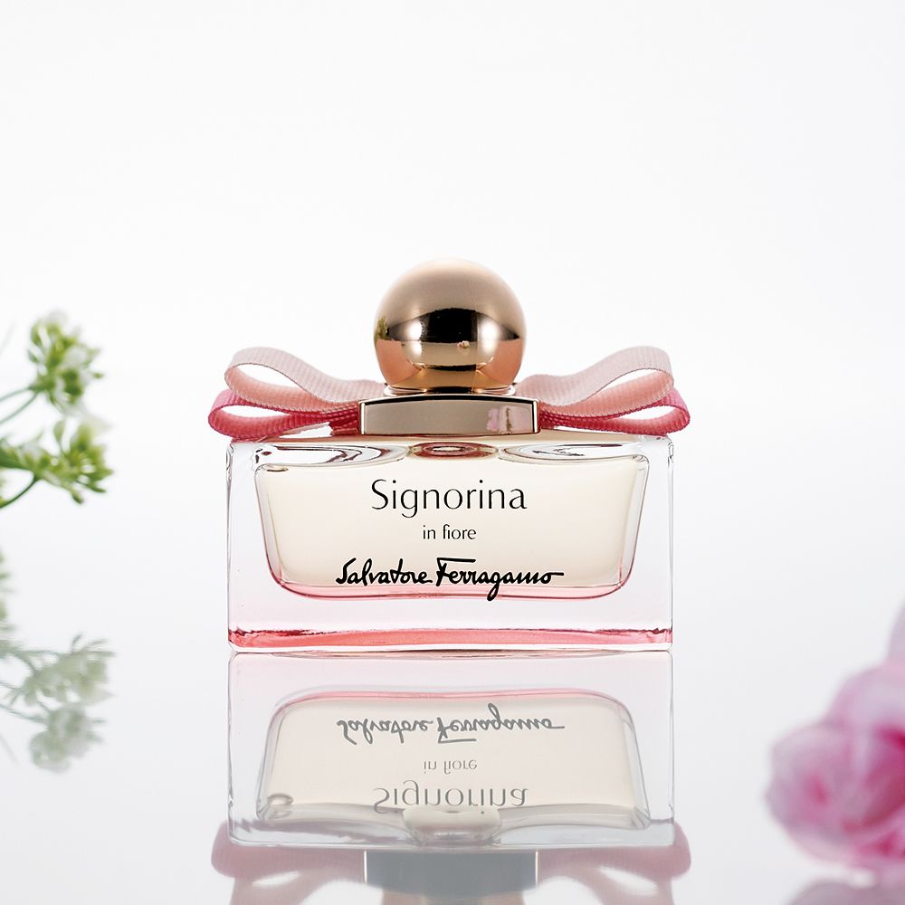 シニョリーナ イン フィオーレ(サルヴァトーレ フェラガモ)